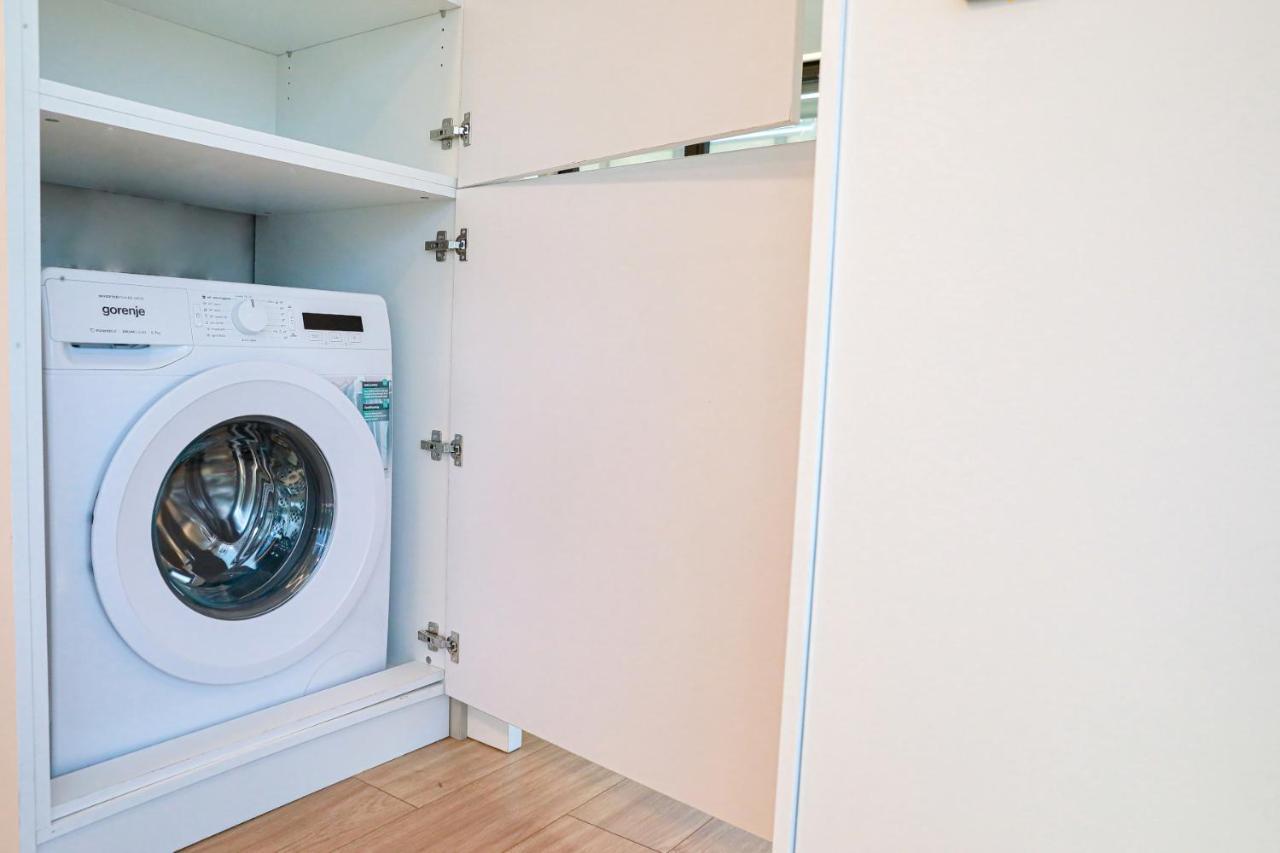 The First Key Luxury & Small Apartment In The Center Of İskeçe Dış mekan fotoğraf
