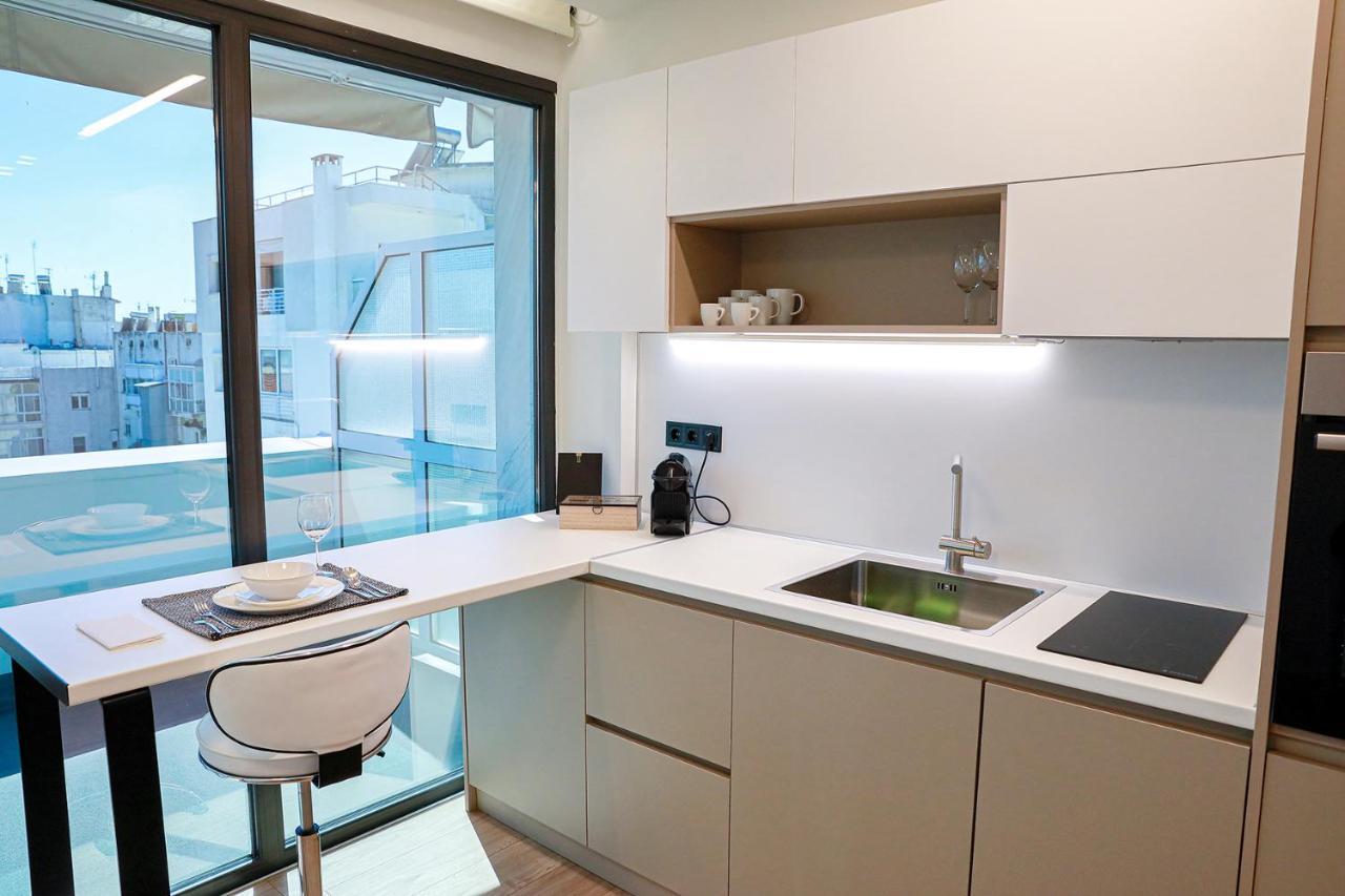 The First Key Luxury & Small Apartment In The Center Of İskeçe Dış mekan fotoğraf